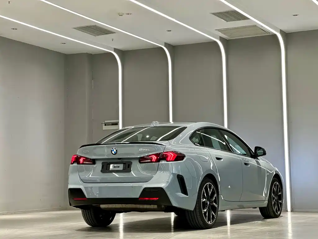 BMW BMW 2 Series 2025 225i M Sport Shadowline Package 2025 - thumbnail 9