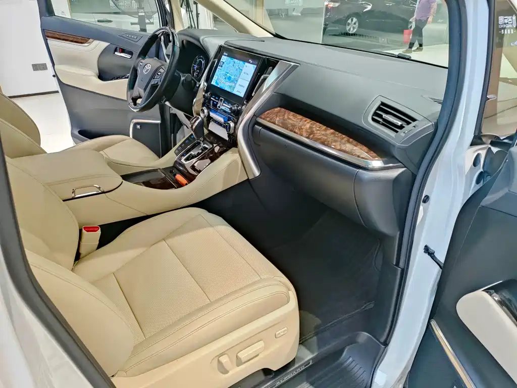 Toyota Alphard 2020 Dual Engine 2.5L Luxury Version 2021 - thumbnail 10