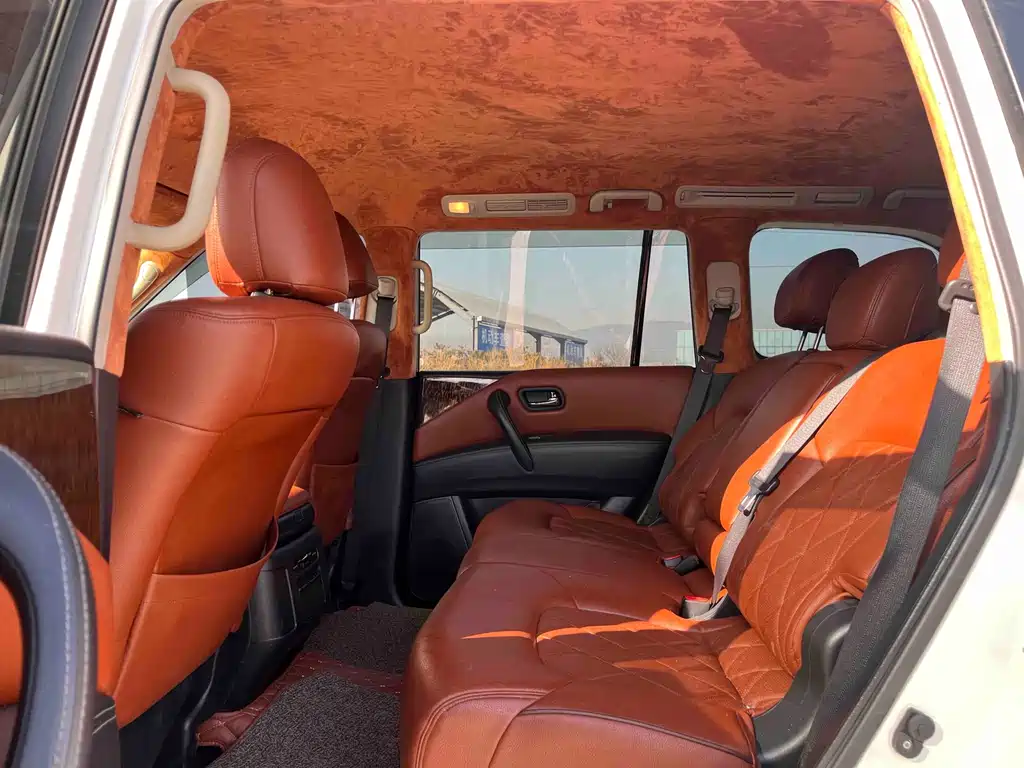 Nissan Nissan Patrol 2018 4.0L LE 2019 - thumbnail 4