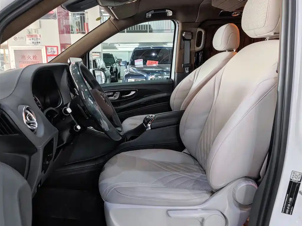 Mercedes-Benz Vito 2021 2.0T Business Edition 7-seater 2023 - thumbnail 6