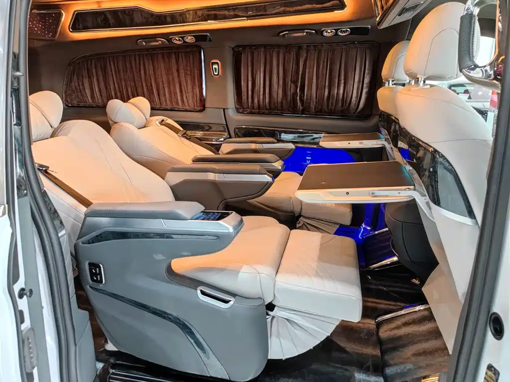 Mercedes-Benz Vito 2021 2.0T Business Edition 7-seater 2023 - thumbnail 9