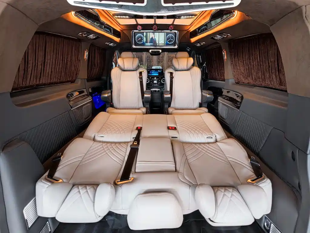 Mercedes-Benz Vito 2021 2.0T Business Edition 7-seater 2023 - thumbnail 12