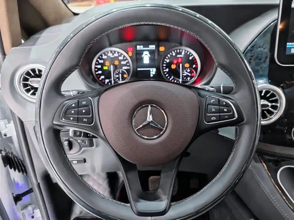 Mercedes-Benz Vito 2021 2.0T Business Edition 7-seater 2023 - thumbnail 18
