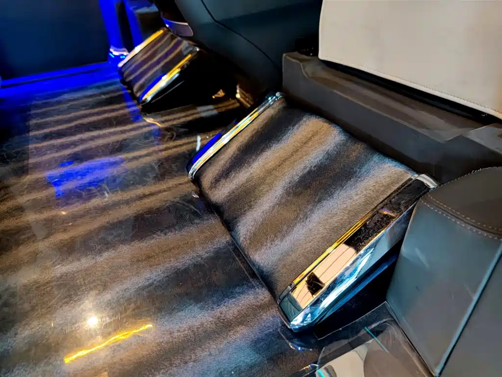 Mercedes-Benz Vito 2021 2.0T Business Edition 7-seater 2023 - thumbnail 19