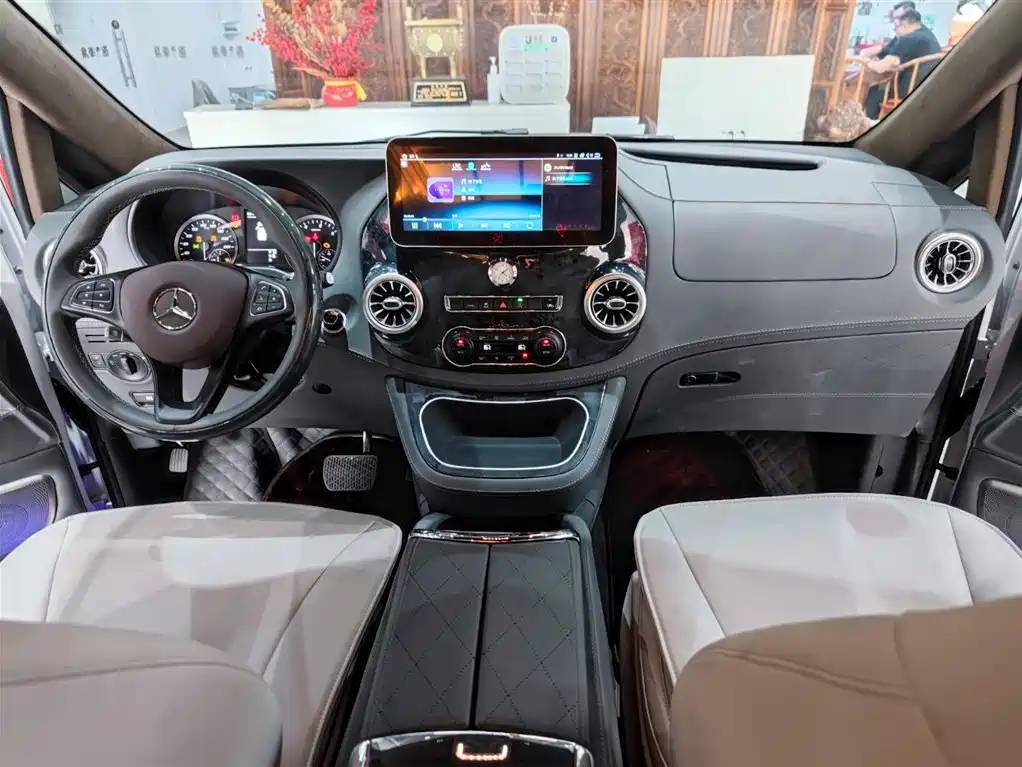 Mercedes-Benz Vito 2021 2.0T Business Edition 7-seater 2023 - thumbnail 27