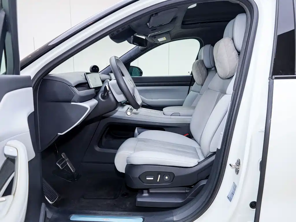 NIO NIO ES8 2024 75kWh 2024 - thumbnail 5