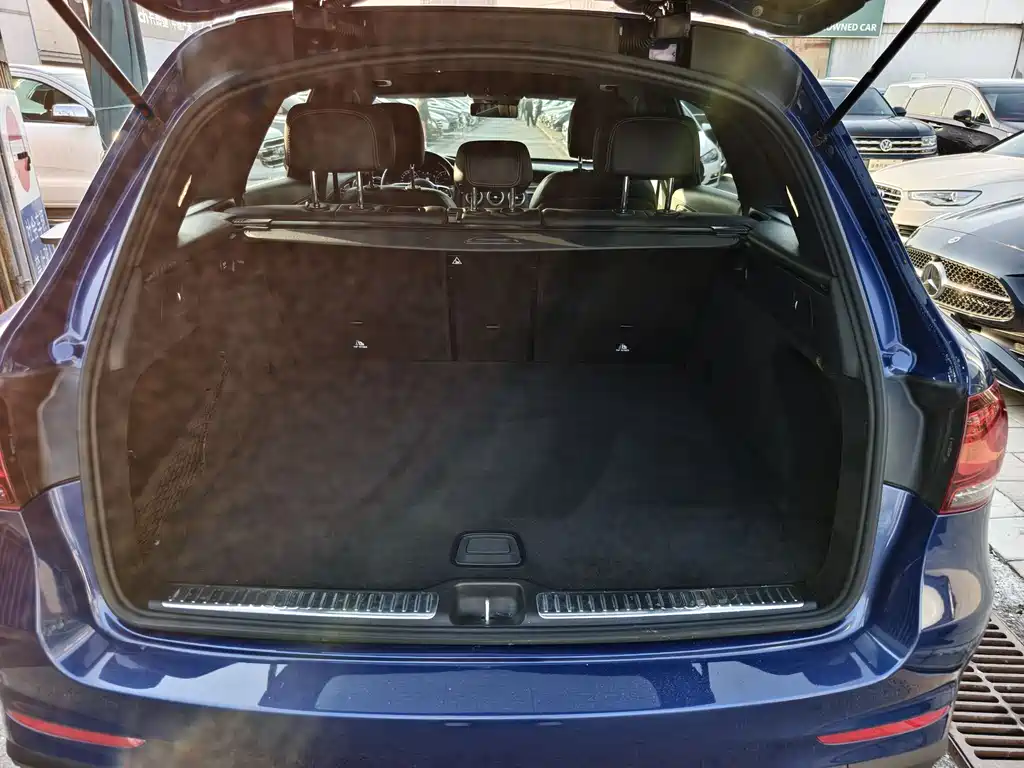 Mercedes-Benz Mercedes-Benz GLC 2021 GLC 300 L 4MATIC Sport Edition 2021 - thumbnail 5