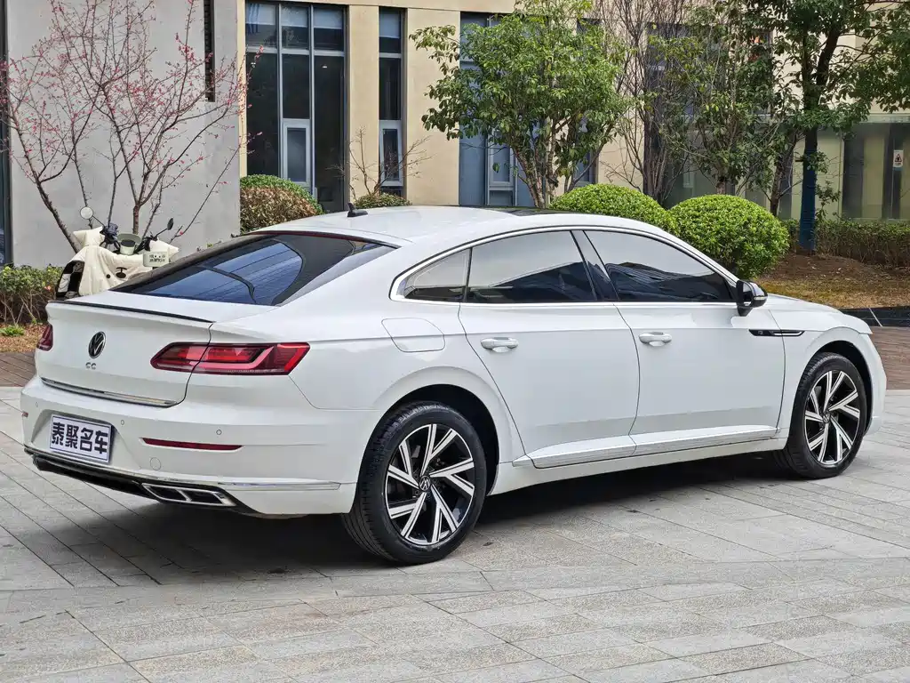 Volkswagen Volkswagen CC 2021 330TSI Brilliant Edition 2022 - thumbnail 4