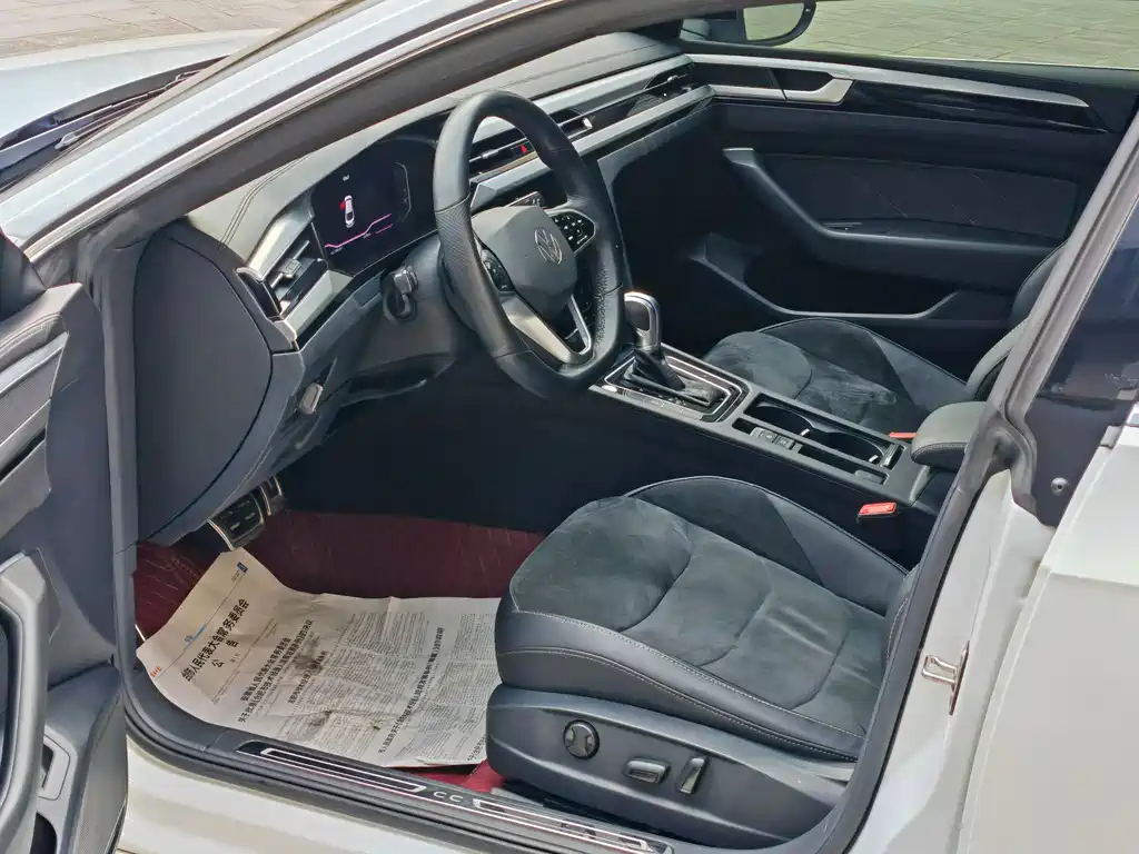 Volkswagen Volkswagen CC 2021 330TSI Brilliant Edition 2022 - thumbnail 5