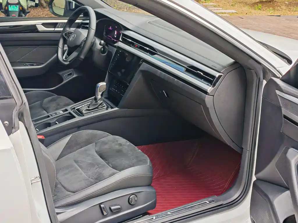 Volkswagen Volkswagen CC 2021 330TSI Brilliant Edition 2022 - thumbnail 11