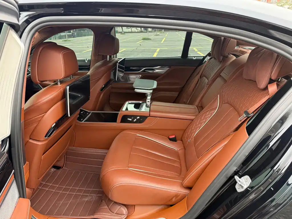 BMW BMW 7 Series 2018 750Li xDrive M Sport Package 2018 - thumbnail 16