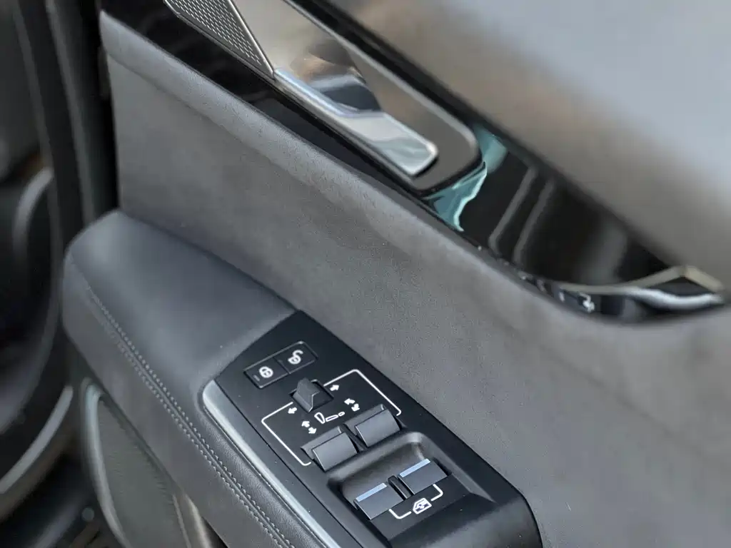Jaguar Jaguar XEL 2020 2.0T 200PS S Sport Elegant Edition 2021 - thumbnail 17