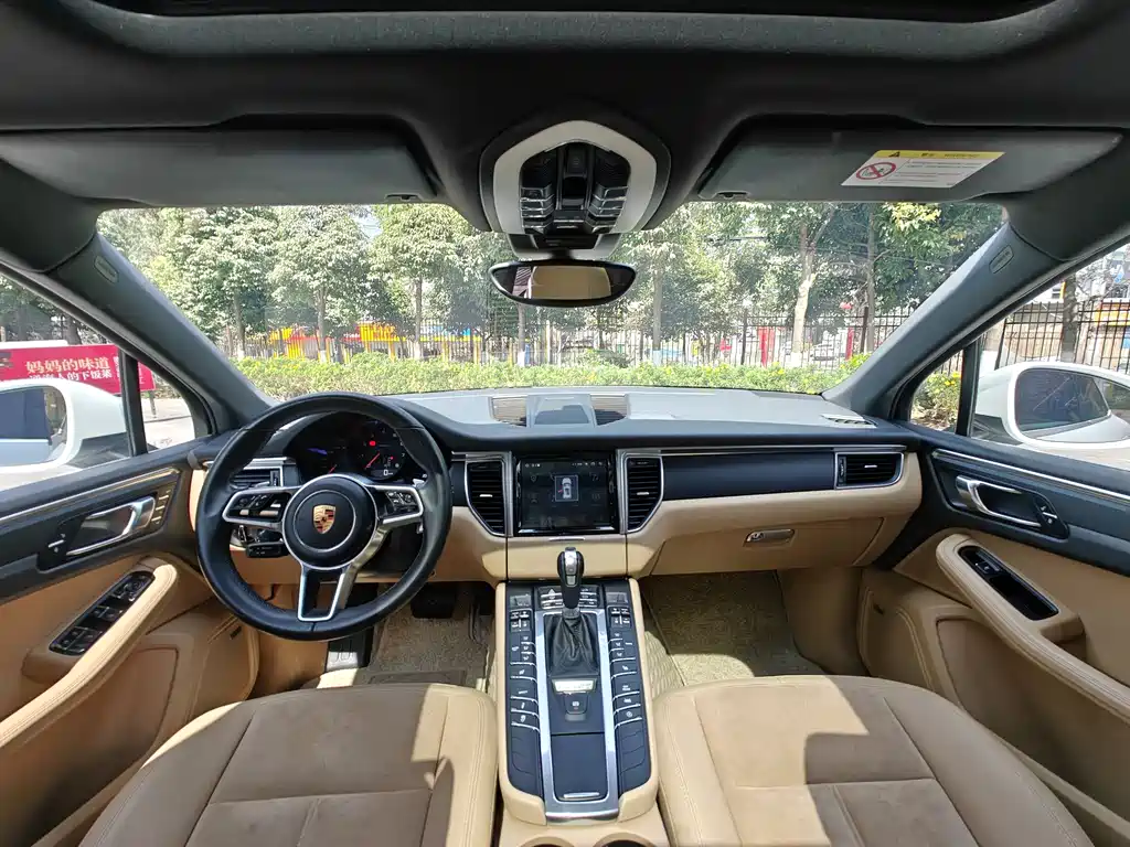 Porsche Porsche Macan 2017 Macan 2.0T 2017 - thumbnail 9