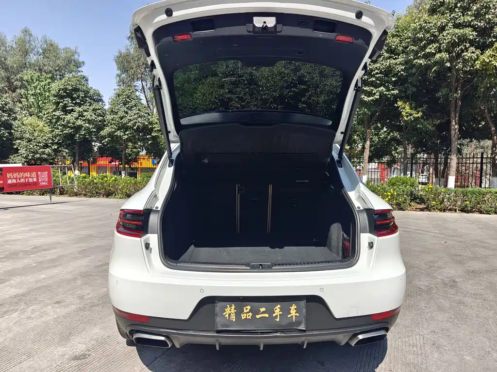 Porsche Porsche Macan 2017 Macan 2.0T 2017 - thumbnail 15