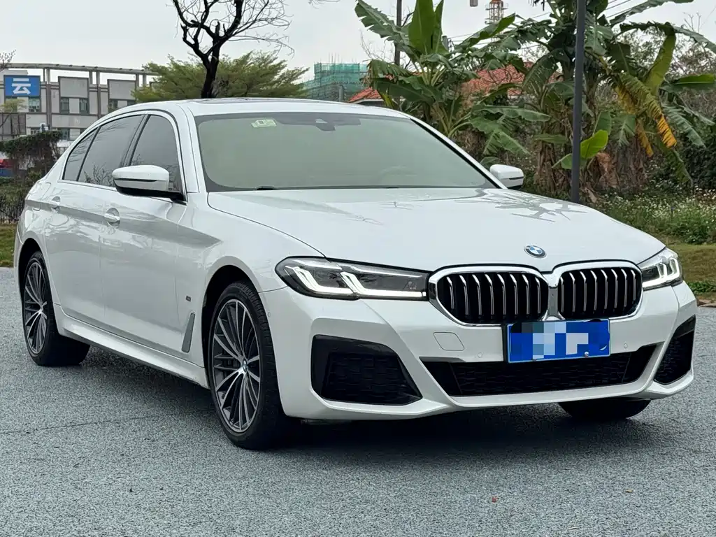 BMW BMW 5 Series 2022 Model Year Facelift 530Li Leading Type M Sport Package 2022 - thumbnail 3