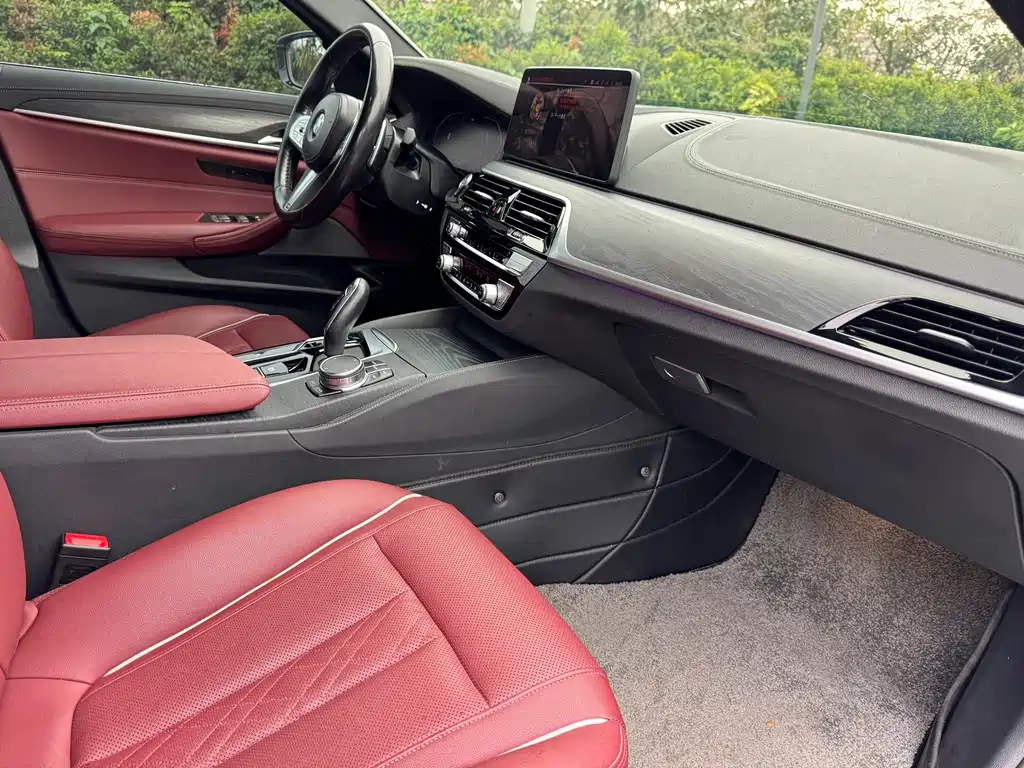 BMW BMW 5 Series 2022 Model Year Facelift 530Li Leading Type M Sport Package 2022 - thumbnail 11