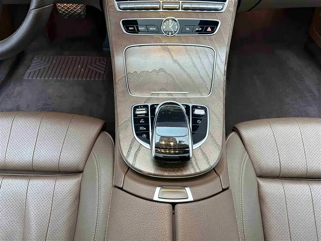 Mercedes-Benz Mercedes-Benz E-Class 2018 E 200 L 2018 - thumbnail 12