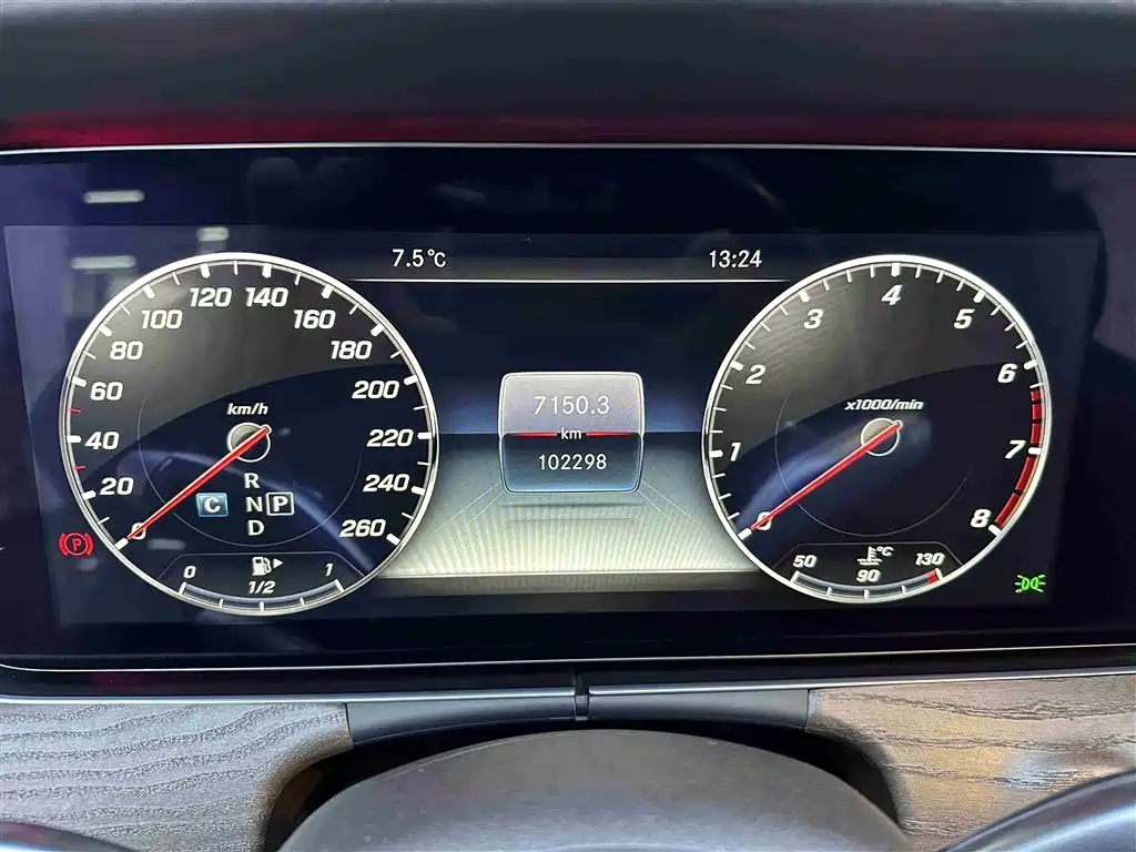 Mercedes-Benz Mercedes-Benz E-Class 2018 E 200 L 2018 - thumbnail 17