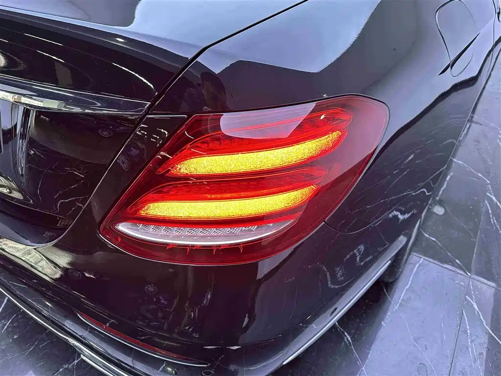 Mercedes-Benz Mercedes-Benz E-Class 2018 E 200 L 2018 - thumbnail 22