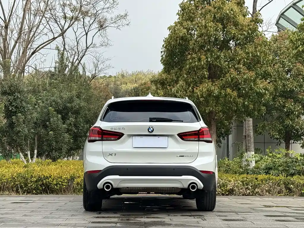 BMW BMW X1 2022 sDrive25Li Leading Edition 2022 - thumbnail 8