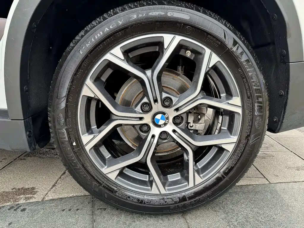 BMW BMW X1 2022 sDrive25Li Leading Edition 2022 - thumbnail 14