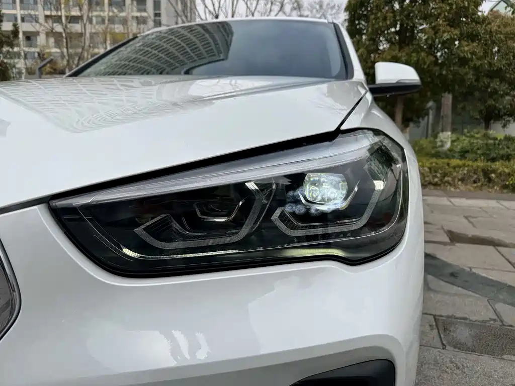 BMW BMW X1 2022 sDrive25Li Leading Edition 2022 - thumbnail 26