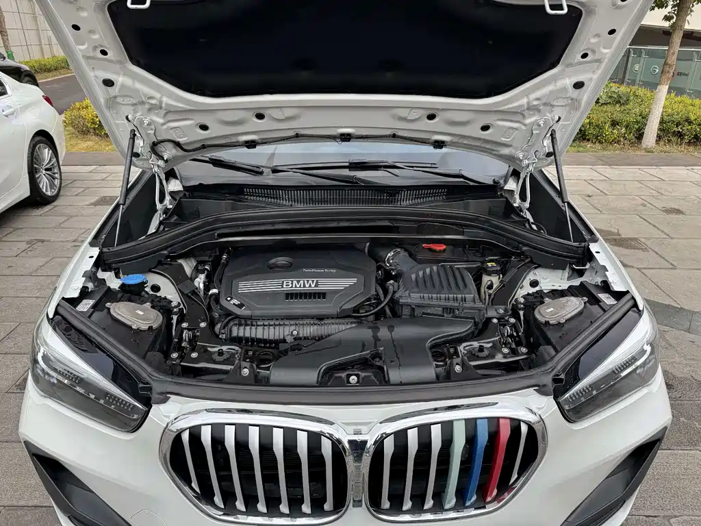 BMW BMW X1 2022 sDrive25Li Leading Edition 2022 - thumbnail 27