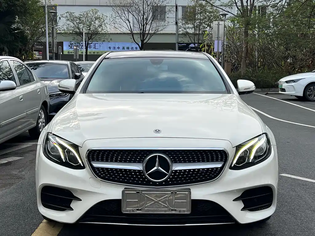 Mercedes-Benz Mercedes-Benz E-Class 2020 E 260 L Sport 2020 - thumbnail 3