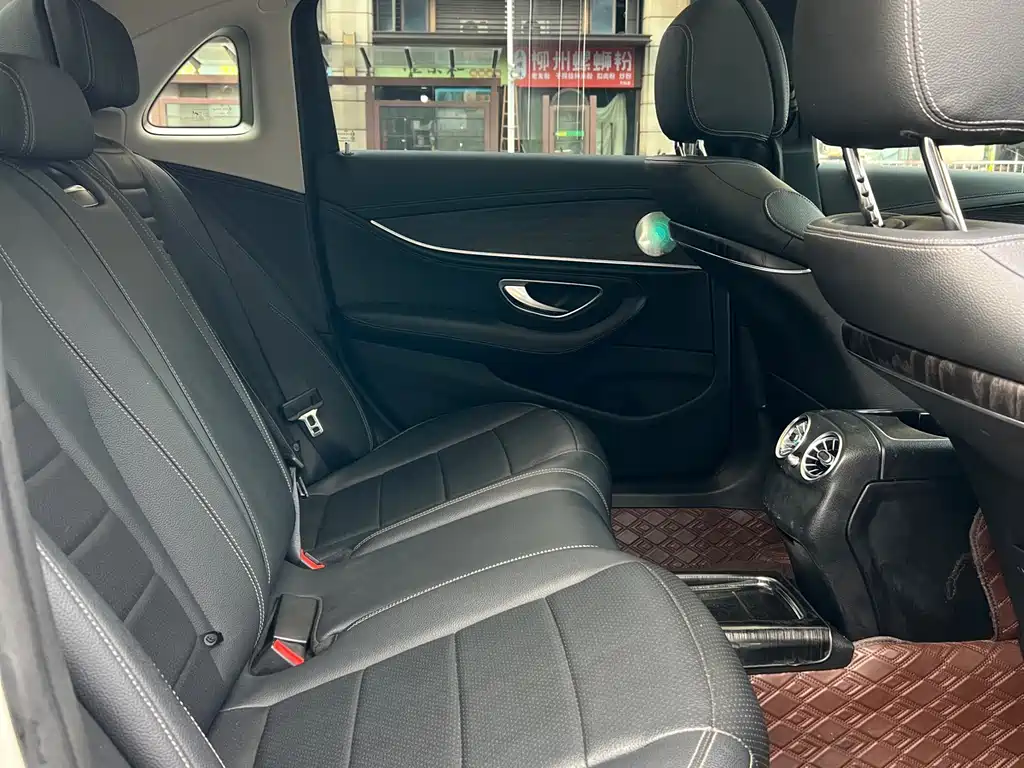 Mercedes-Benz Mercedes-Benz E-Class 2020 E 260 L Sport 2020 - thumbnail 12