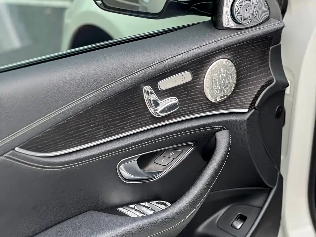 Mercedes-Benz Mercedes-Benz E-Class 2020 E 260 L Sport 2020 - thumbnail 16