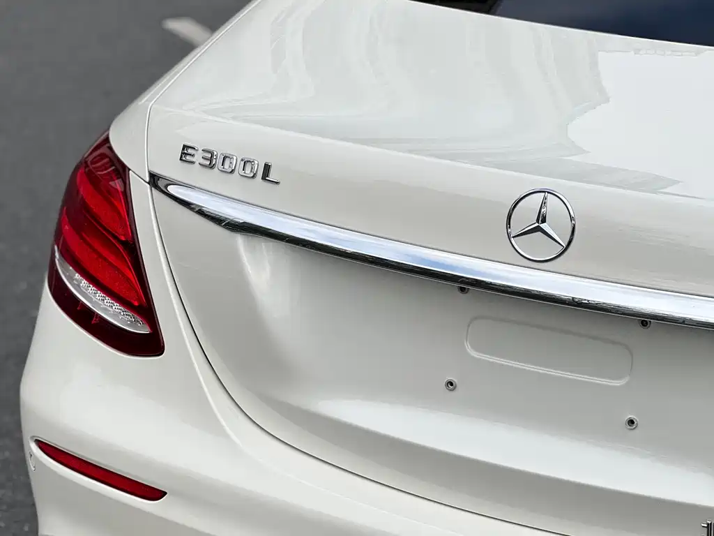 Mercedes-Benz Mercedes-Benz E-Class 2020 E 260 L Sport 2020 - thumbnail 21