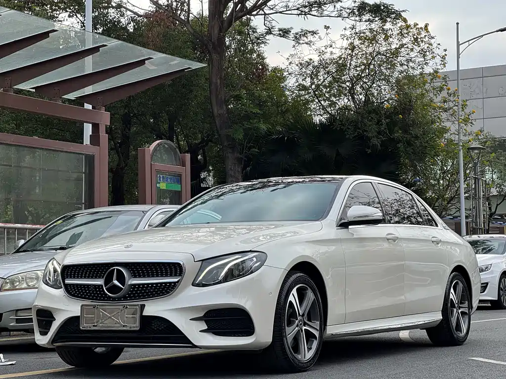 Mercedes-Benz Mercedes-Benz E-Class 2020 E 260 L Sport 2020 - thumbnail 25