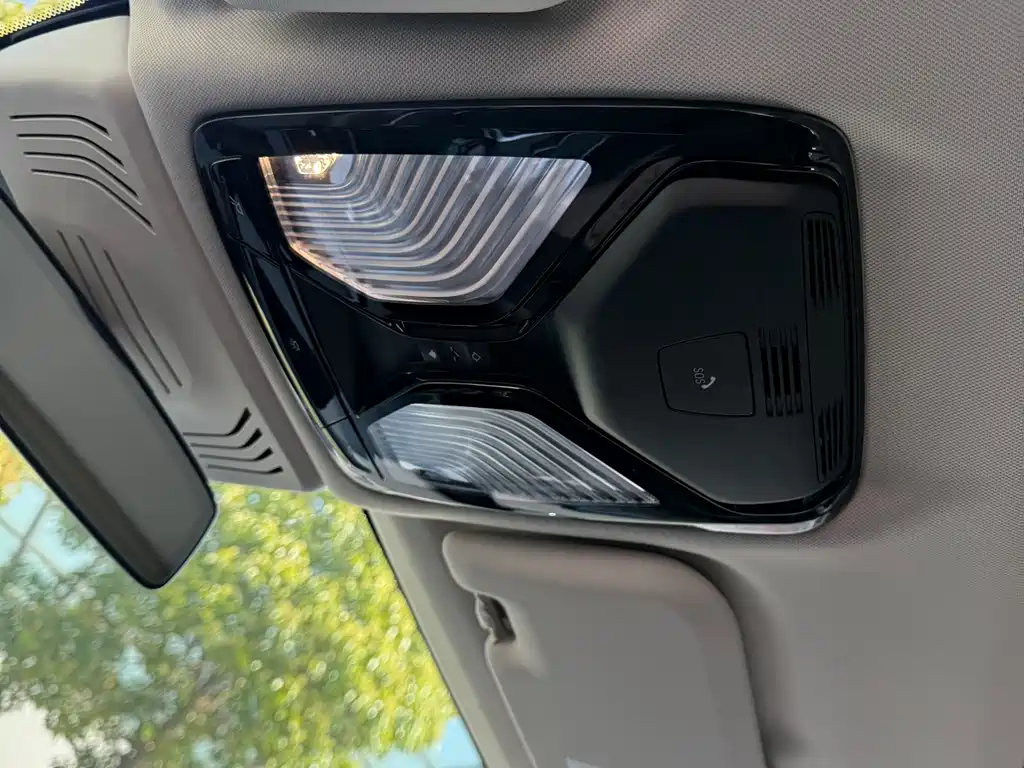 BMW BMW X3 2019 xDrive25i M Sport Package 2019 - thumbnail 28