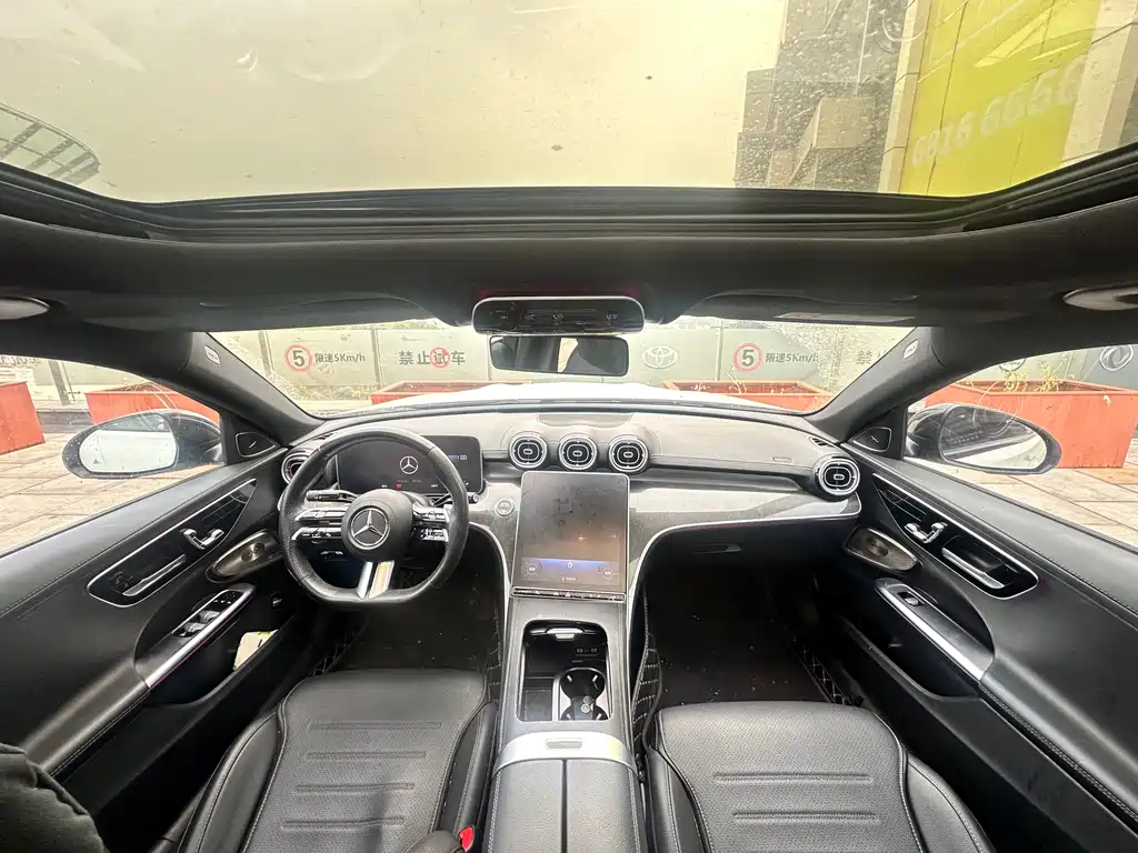 Mercedes-Benz Mercedes-Benz C-Class 2024 C 260 L Night Sport Edition 2024 - thumbnail 5