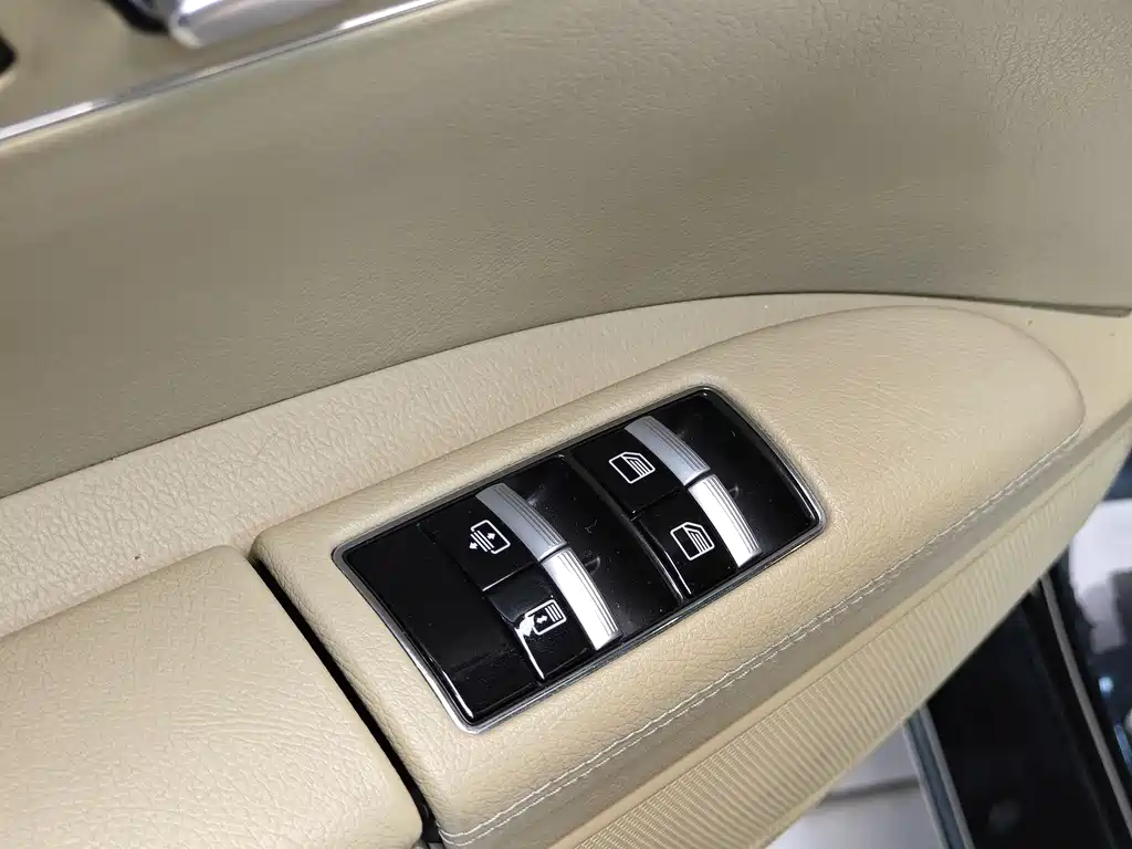 Mercedes-Benz Mercedes-Benz S-Class 2010 S 300 L Luxury 2011 - thumbnail 24