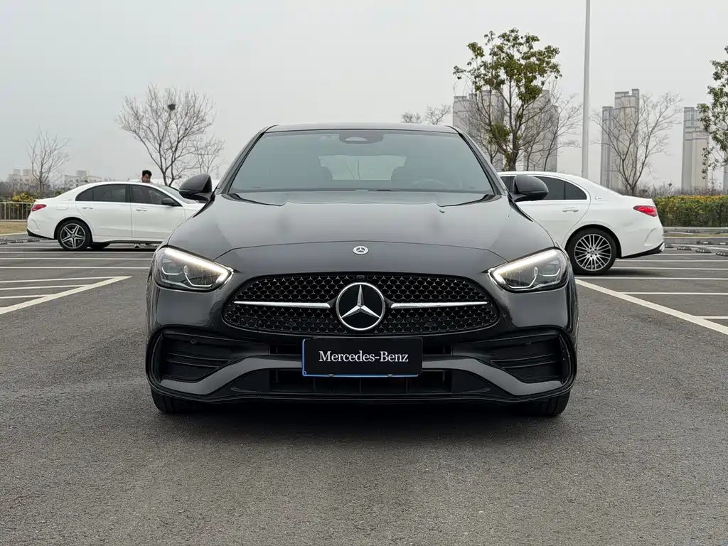 Mercedes-Benz Mercedes-Benz C-Class 2023 Facelift C 260 L Night Sport Edition 2023 - thumbnail 2