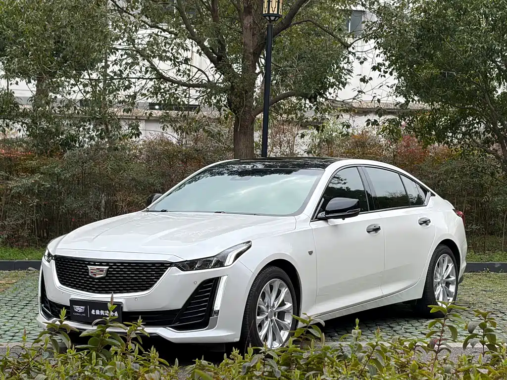 Cadillac Cadillac CT5 2023 28T Luxury (Standard) 2023