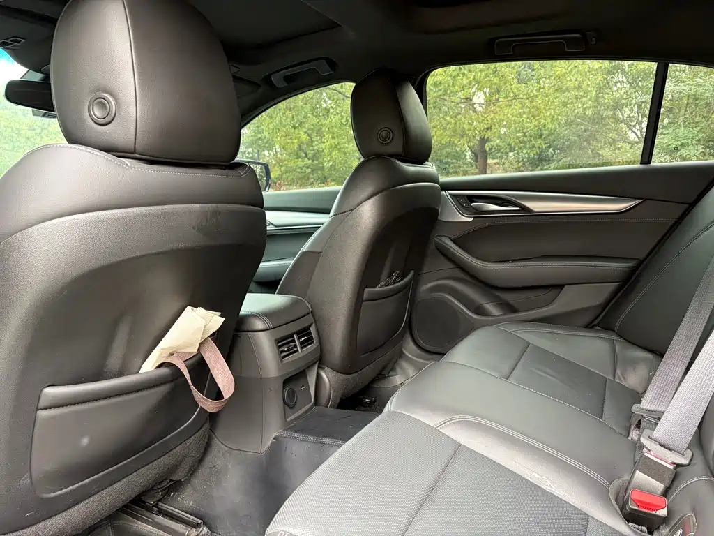 Cadillac Cadillac CT5 2023 28T Luxury (Standard) 2023 - thumbnail 6