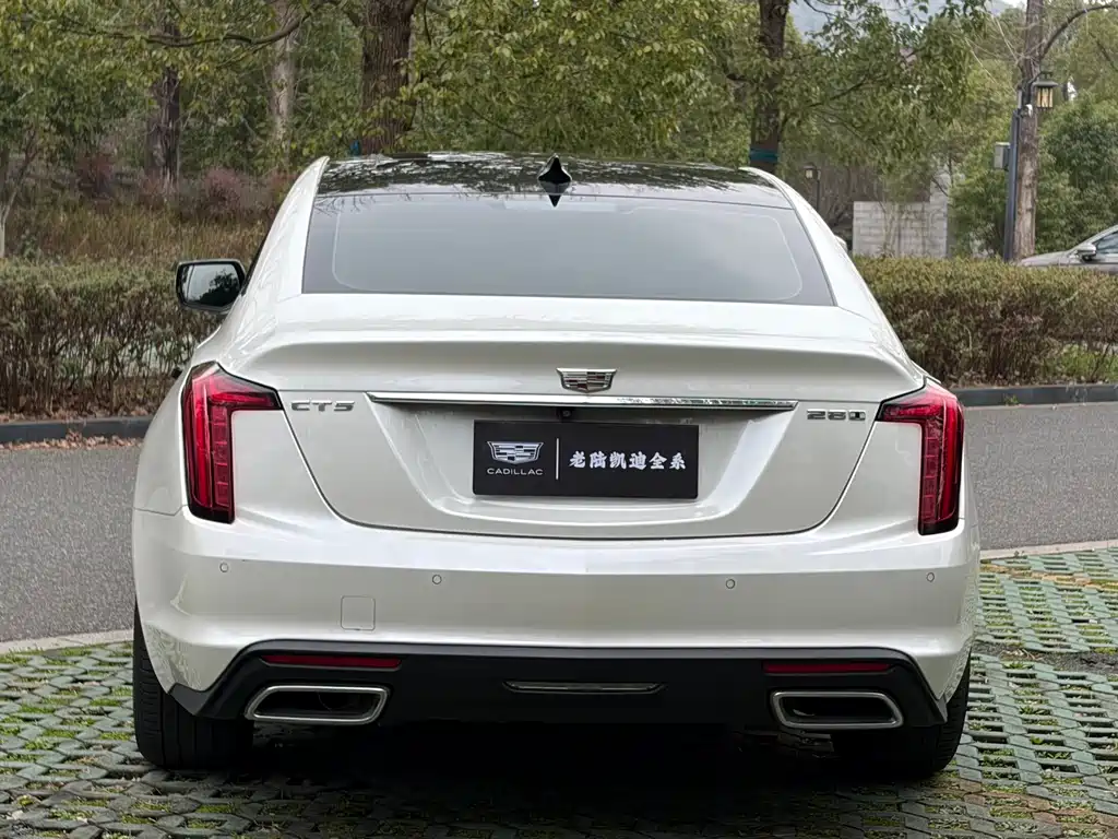Cadillac Cadillac CT5 2023 28T Luxury (Standard) 2023 - thumbnail 9