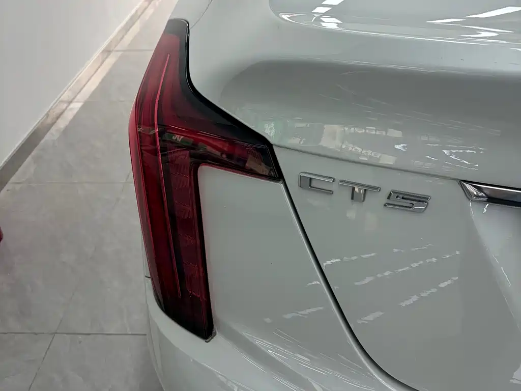 Cadillac Cadillac CT5 2023 28T Luxury (Standard) 2023 - thumbnail 21
