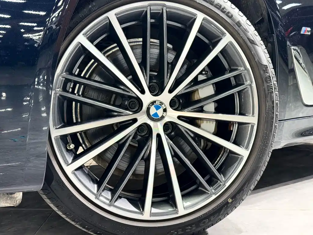 BMW BMW 5 Series 2022 Model Year Facelift 530Li Leading Type M Sport Package 2022 - thumbnail 20
