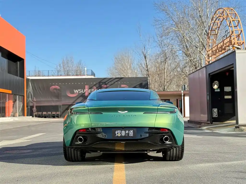 Aston Martin Aston Martin DB12 2025 4.0T V8 Coupe 2026 - thumbnail 4