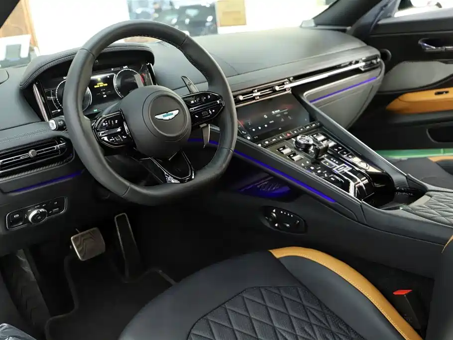 Aston Martin Aston Martin DB12 2025 4.0T V8 Coupe 2026 - thumbnail 16