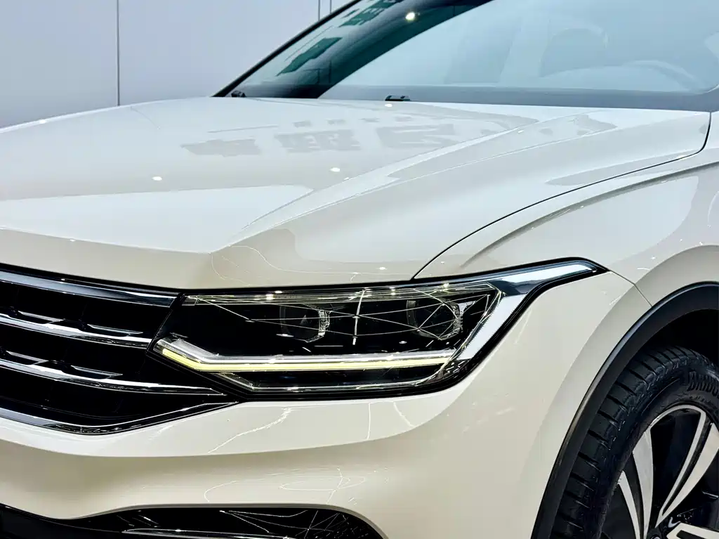 Volkswagen Tiguan X 2022 330TSI Two-Wheel Drive Flagship Edition 2023 - thumbnail 7