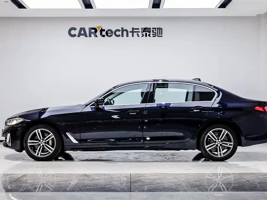 BMW BMW 5 Series 2022 Model Year Facelift 530Li Leading Edition Luxury Package 2022 - thumbnail 3