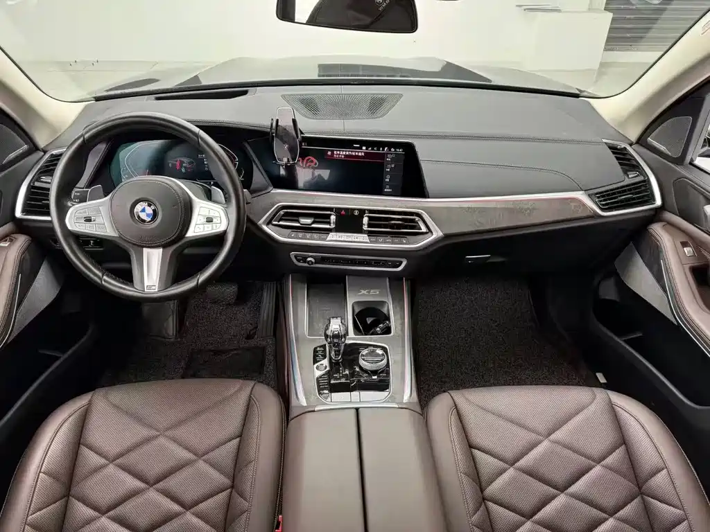 BMW BMW X5 xDrive 30Li M Sport Package 2022 Model Year 2022 - thumbnail 4