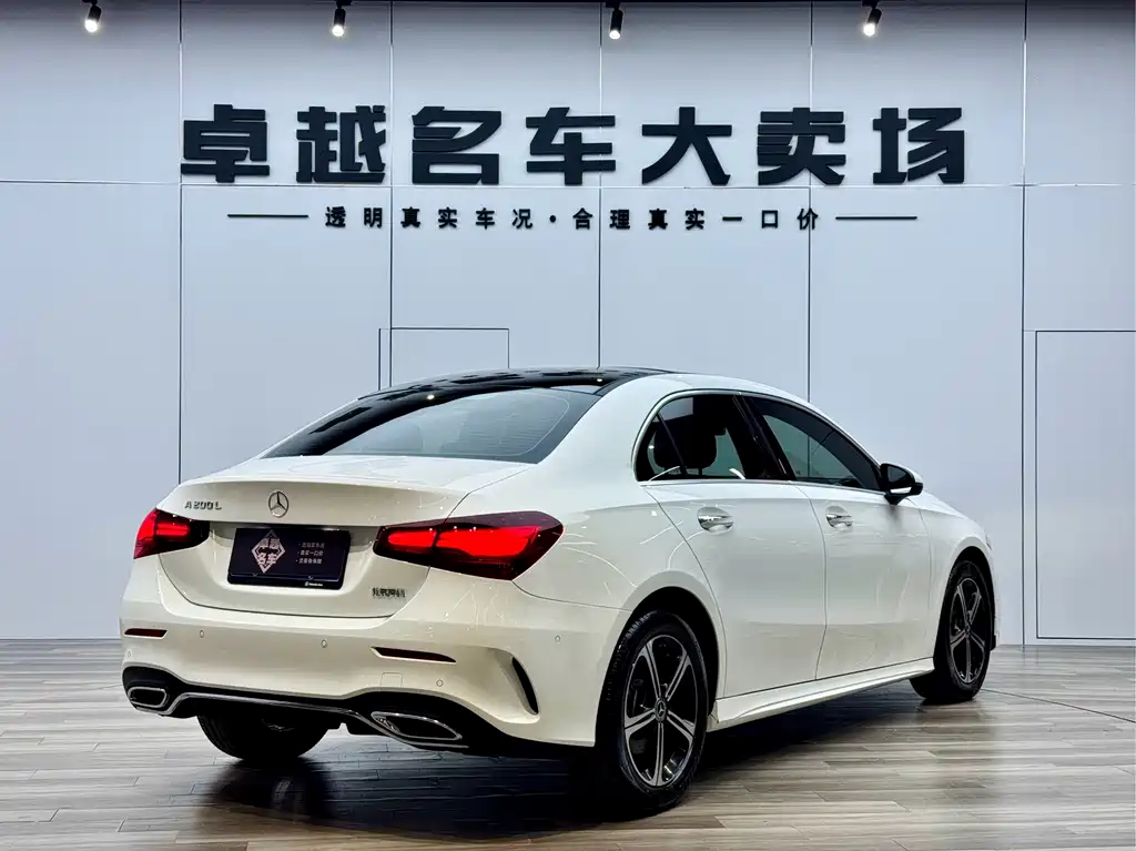 Mercedes-Benz Mercedes-Benz A-Class 2023 A 200 L Fashion Edition 2023 - thumbnail 4