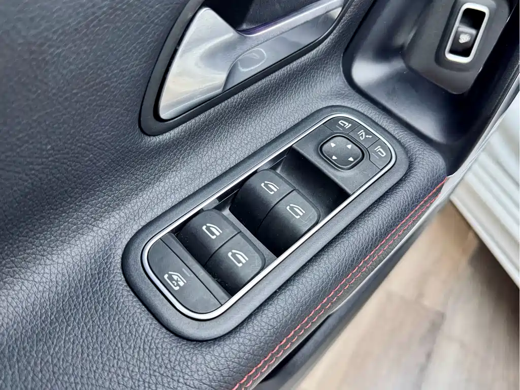 Mercedes-Benz Mercedes-Benz A-Class 2023 A 200 L Fashion Edition 2023 - thumbnail 11