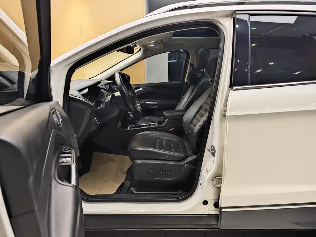 Ford Ford Escape 2018 EcoBoost 180 2WD Luxury Wing Model 2018 - thumbnail 13