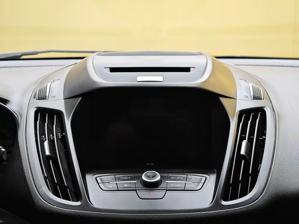 Ford Ford Escape 2018 EcoBoost 180 2WD Luxury Wing Model 2018 - thumbnail 15